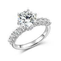 PT950 Platinum Diamond Ring with Lace-Patterned Band & Round Brilliant Center