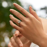 Roman Column Elegance: 18K Gold Princess-Cut Diamond Ring with Four-Prong Setting