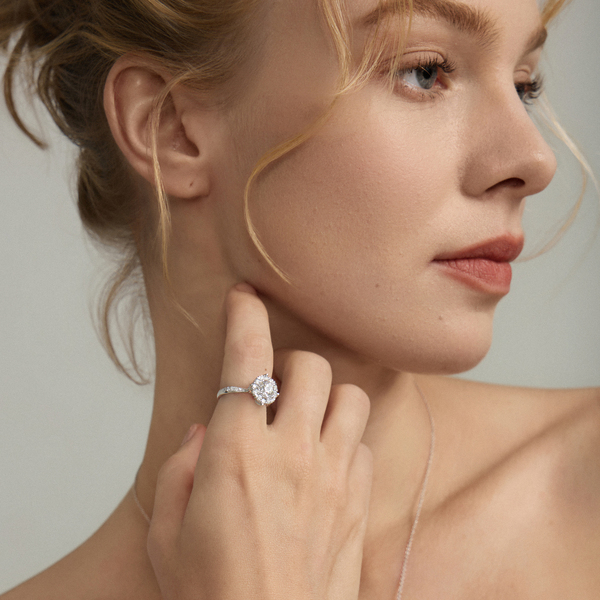 HALO ENGAGEMENT RINGS